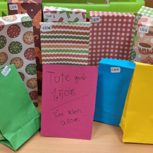 Papier-Tüten (Kl. Bleicher 2025)